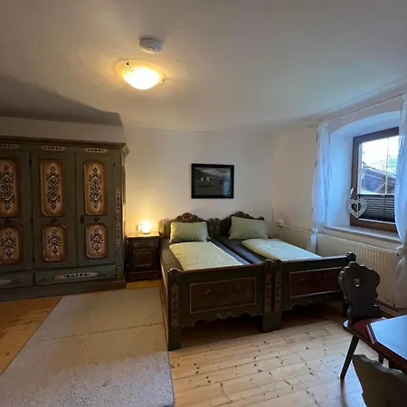 Steinlicht Apartment